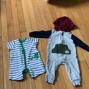2 pieces of baby clothes for one price